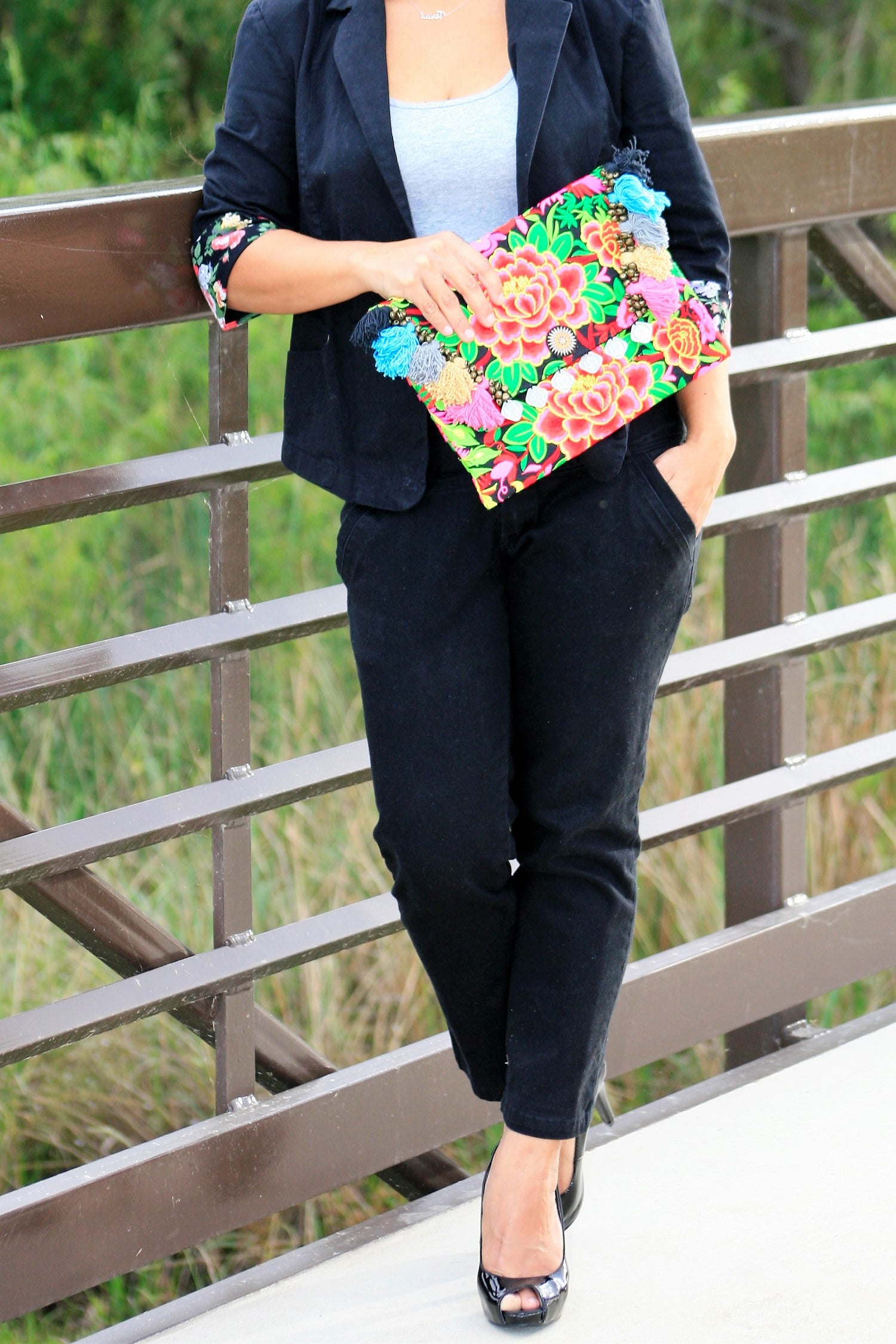 Wristlets & Clutches