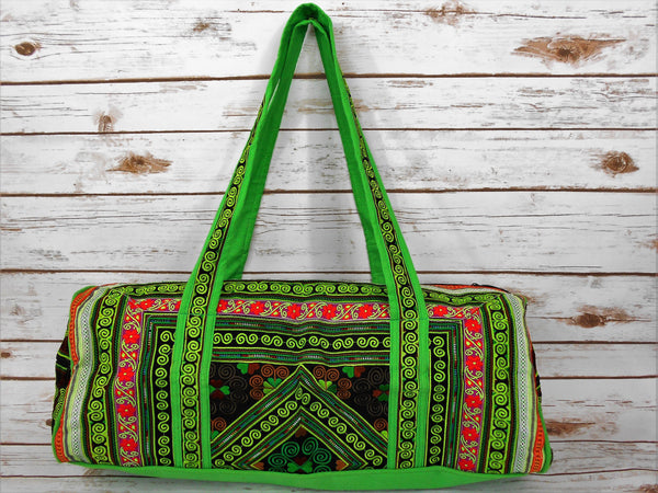 TB-002 GREEN DIAMOND EMBROIDERY HANDCRAFTED TRAVELING BAG